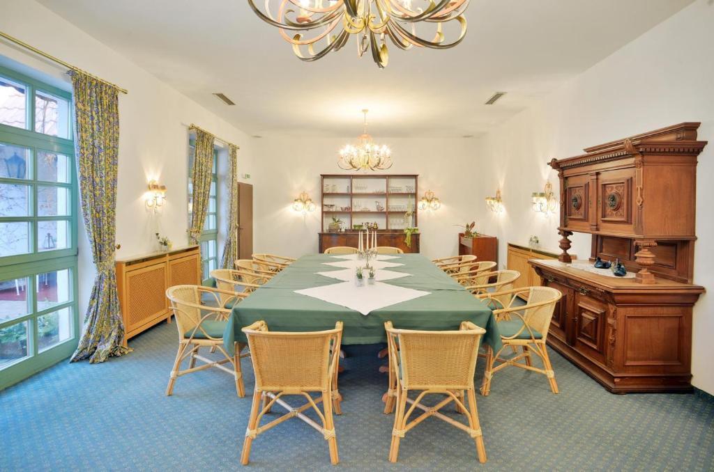 Stadthotel Patrizier Шмалкалден Екстериор снимка